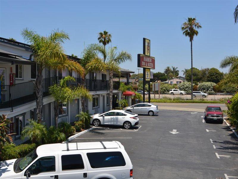 Harbor Inn & Suites אושנסייד מראה חיצוני תמונה