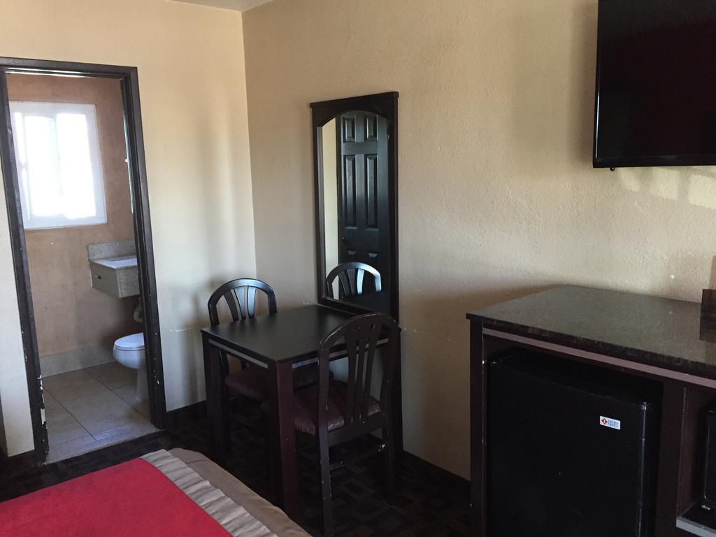 Harbor Inn & Suites אושנסייד חדר תמונה