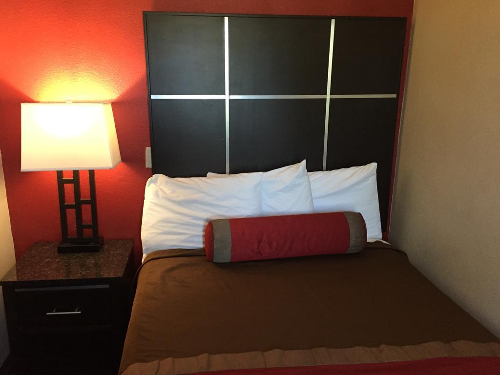 Harbor Inn & Suites אושנסייד חדר תמונה