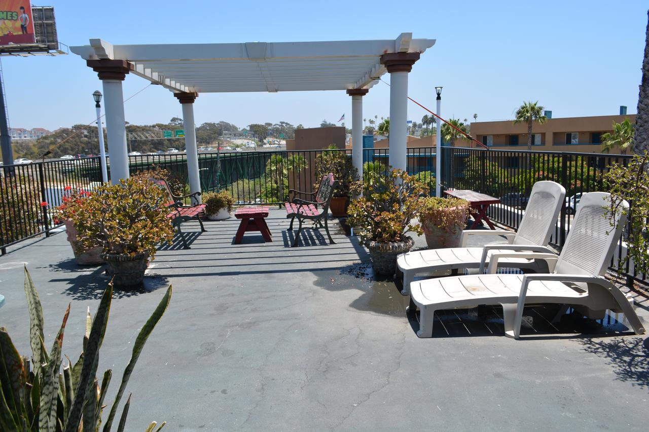 Harbor Inn & Suites אושנסייד מראה חיצוני תמונה