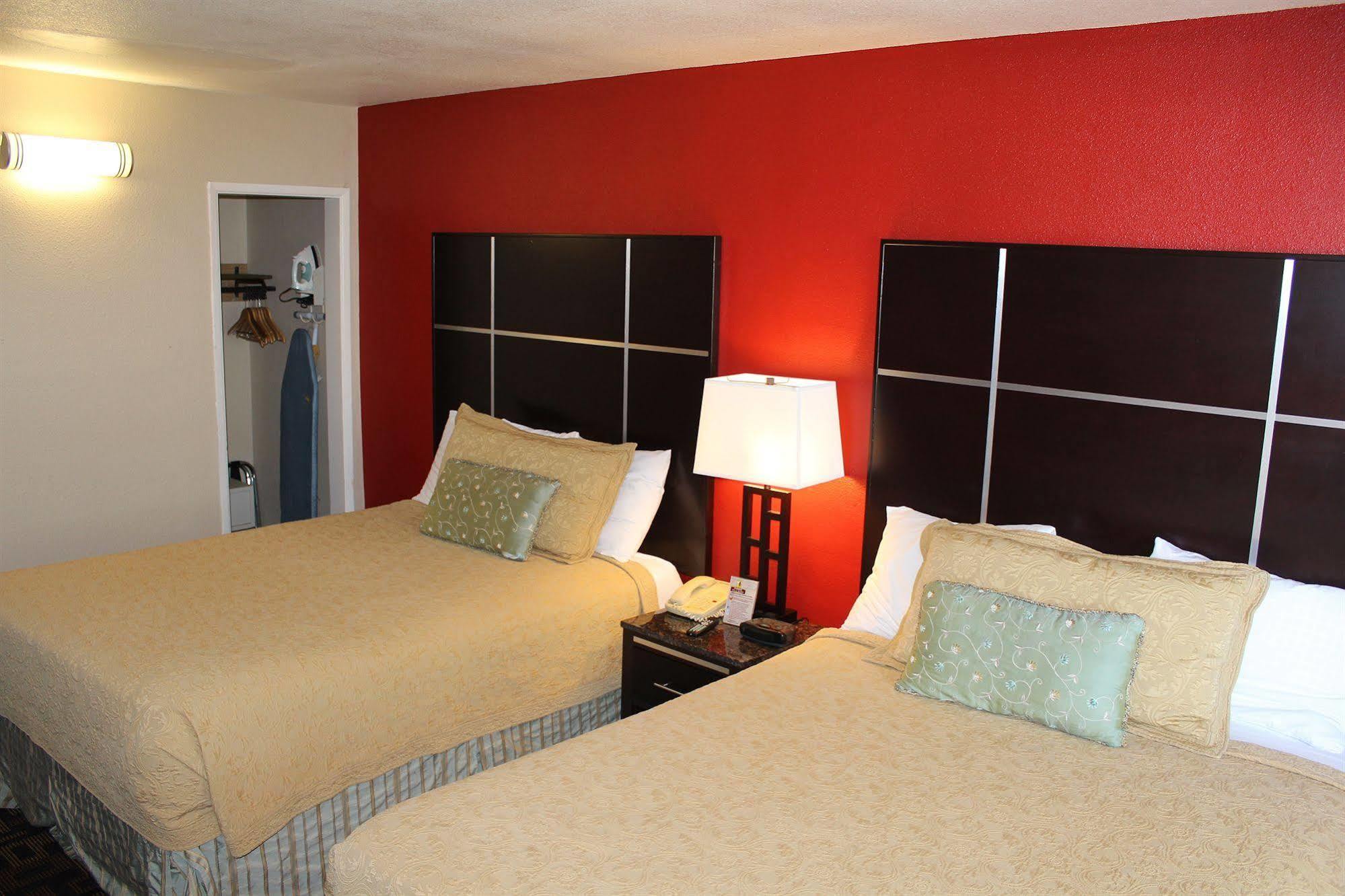 Harbor Inn & Suites אושנסייד מראה חיצוני תמונה